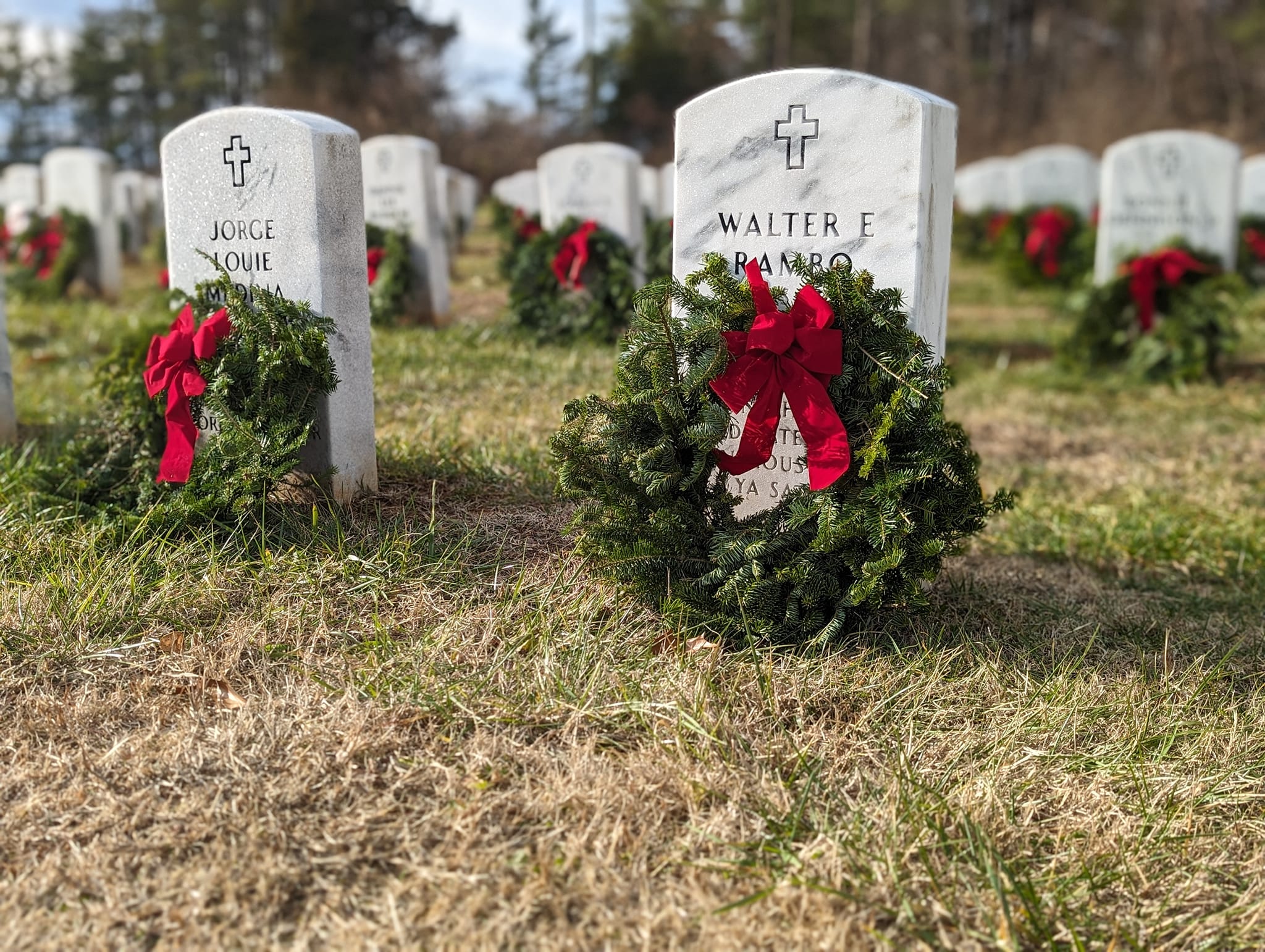 Support Wreaths Across America: 250 Wreaths